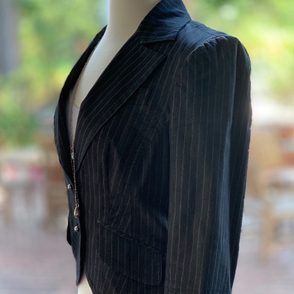 TRINA TURK fitted pinstripe 2 button blazer - Picture 7 of 8